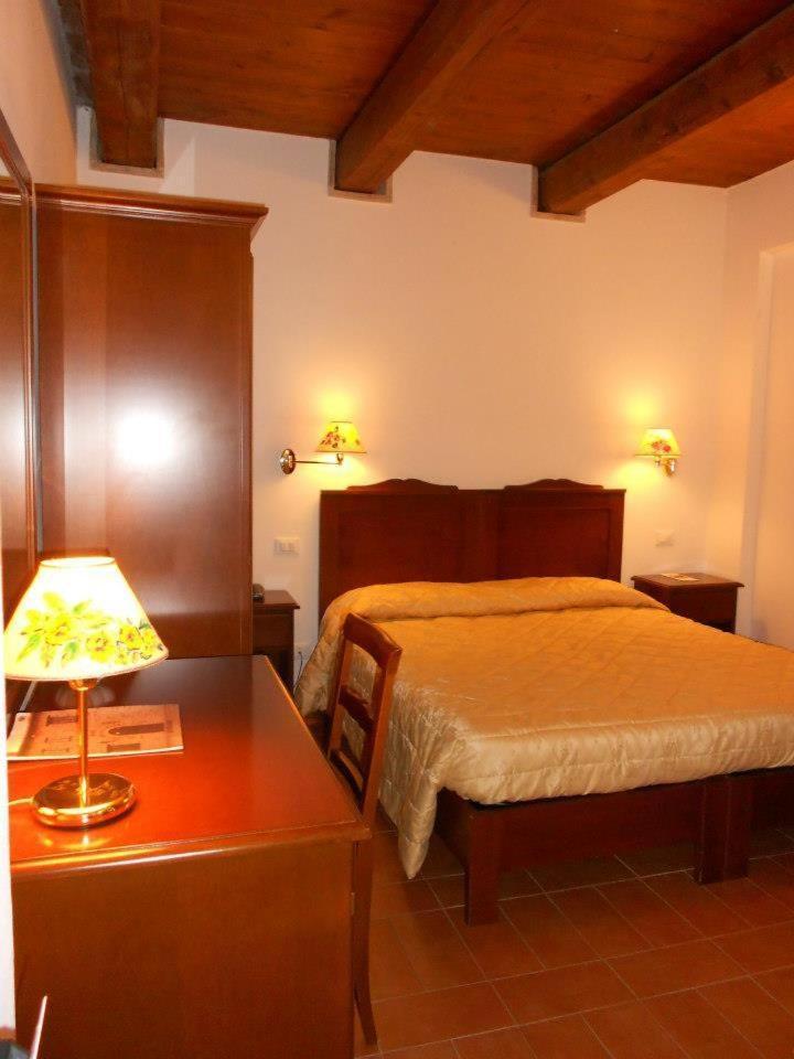 Hotel La Foresteria Abbadia di Fiastra Zewnętrze zdjęcie